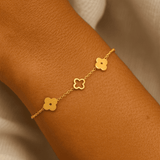 Clover Station Necklace (+ Complimentary Bracelet)