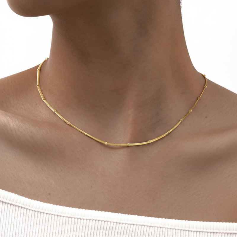 Golden Thread Necklace (+ Complimentary Bracelet)