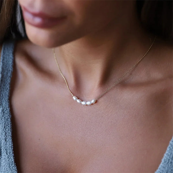 Briana Pearl Curve Necklace