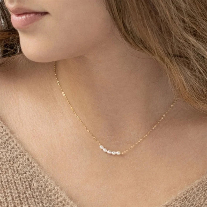 Briana Pearl Curve Necklace