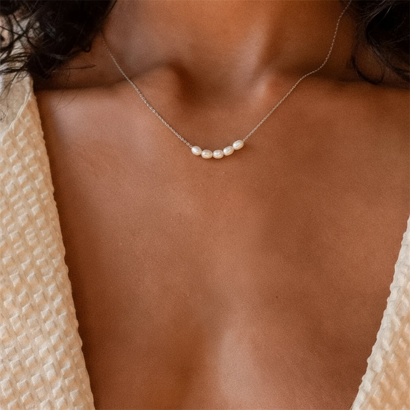 Briana Pearl Curve Necklace