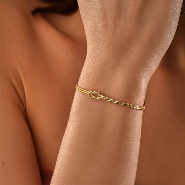 Align Knot Bracelet
