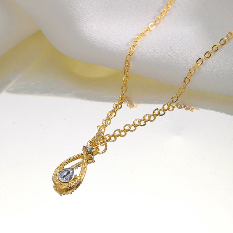 Gilded Dewdrop Necklace
