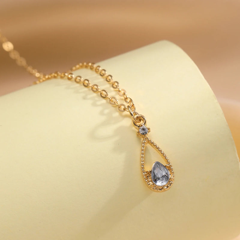 Gilded Dewdrop Necklace