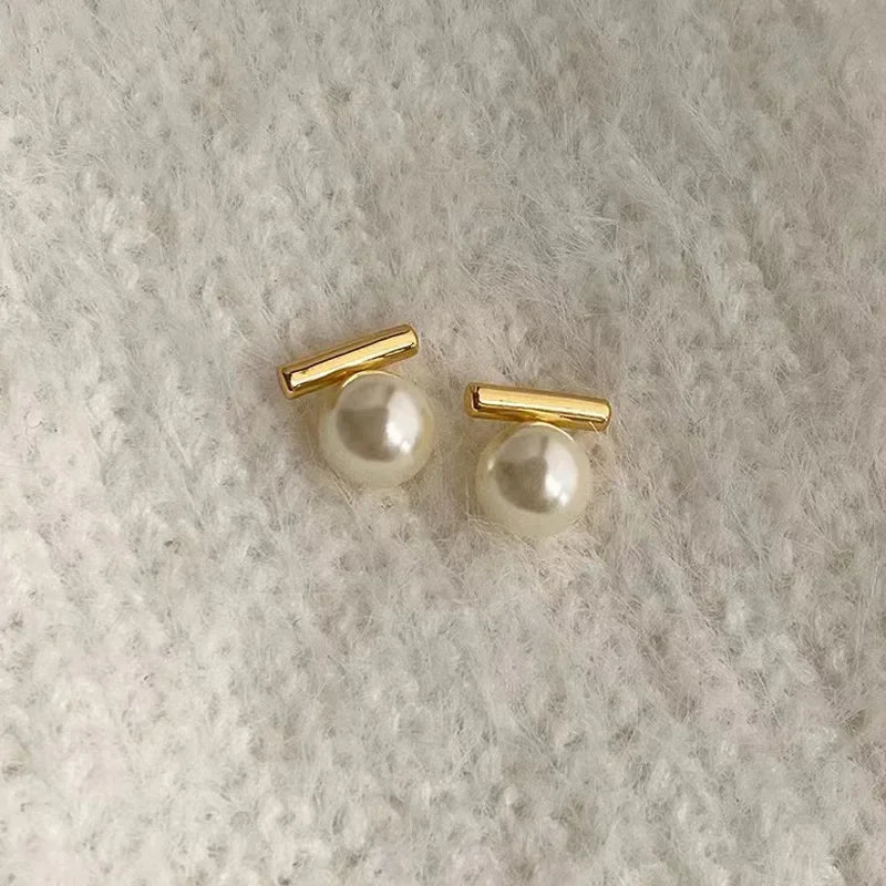 Poise Pearl Bar Earrings
