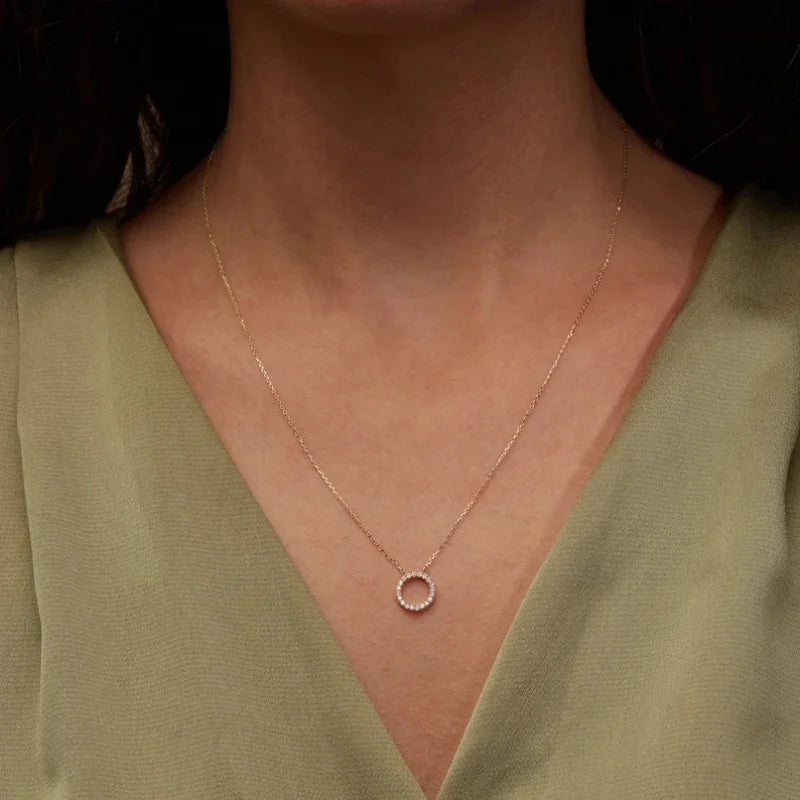 Simonete Circle Necklace (+ Complimentary Earring)