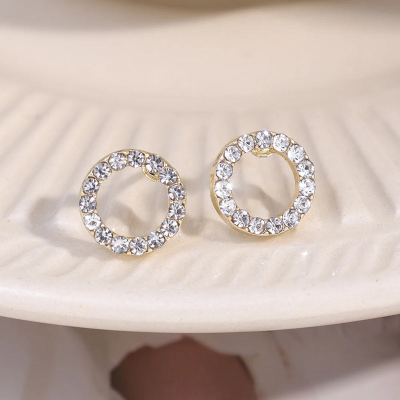 Simonete Circle Necklace (+ Complimentary Earring)