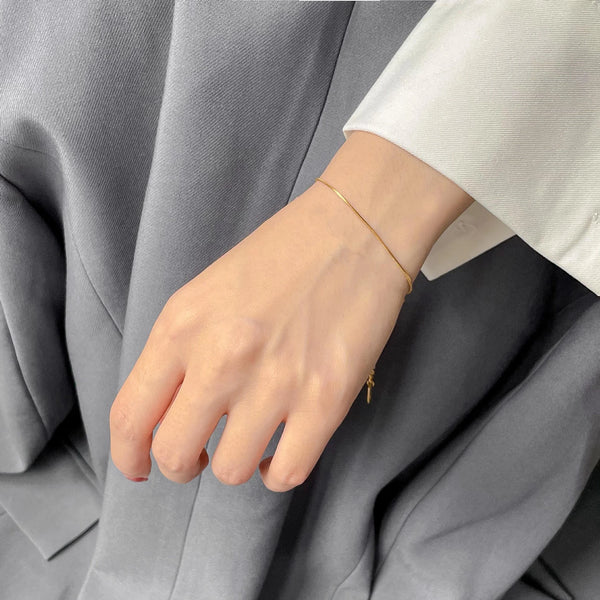 Fine Line Bracelet